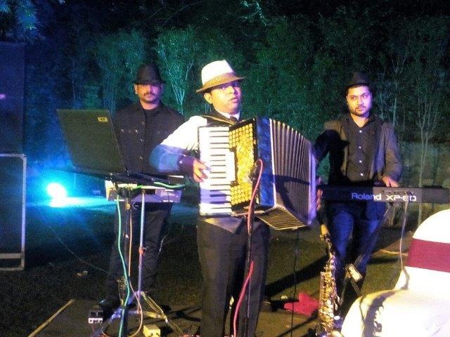 indian accordion player south-delhi