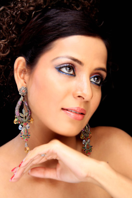 professional female model south-delhi