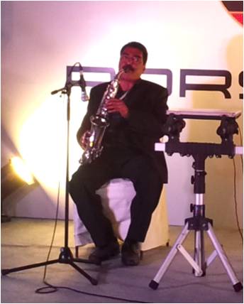 indian saxophone player south-delhi
