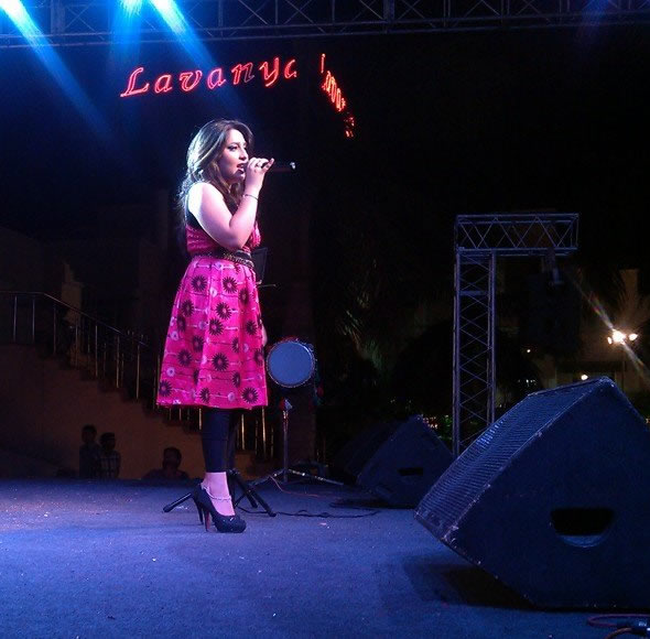 female singer south-delhi
